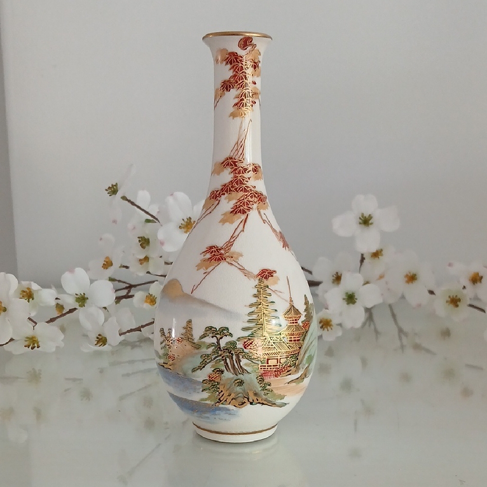 Japanese Satsuma Handpainted Maple Leaf Mountain Lake Scene Bud Vase 7" Koshida